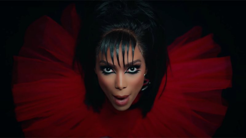 Anitta lança clipe de "Boys Don't Cry" - Reprodução/Youtube