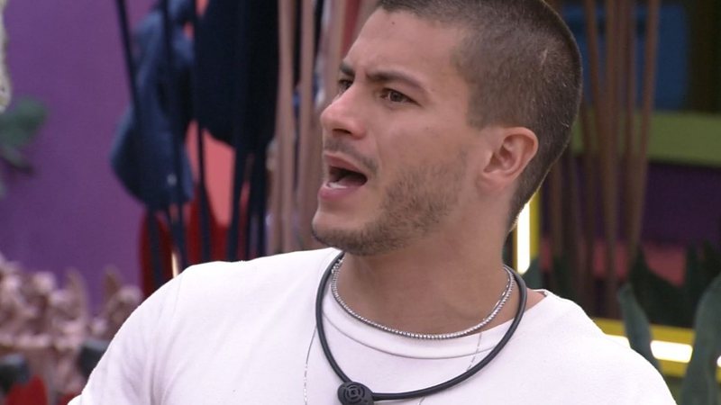 BBB22: Arthur Aguiar dá "chamada" nos brothers: "Isso aqui não é colônia de férias" - Reprodução/TV Globo