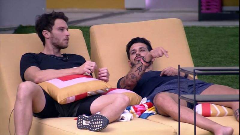 BBB22: Rodrigo e Lucas se exaltam e protagonizam discussão acirrada: “Te induziu” - Reprodução/Globo