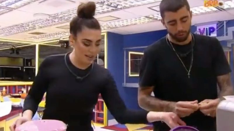 BBB22: Naiara Azevedo ri dos piolhos dos filhos de Pedro Scooby e surfista reage: "Bizarro" - Reprodução/TV Globo