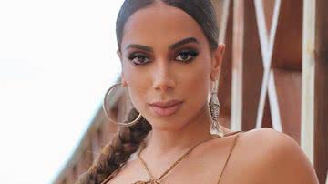 Anitta arrasa com vestido de crochê - Reprodução/Instagram