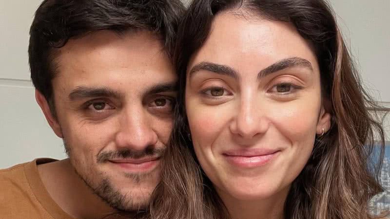 Filho caçula de Felipe Simas encanta a web ao fazer sessão de alongamento com Mariana Uhlmann: "Desafio" - Reprodução/Instagram