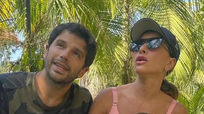 Nas gravações do seu novo reality, Sabrina Sato tira um tempo para aproveitar a família: "De rolê na ilha" - Reprodução/Instagram