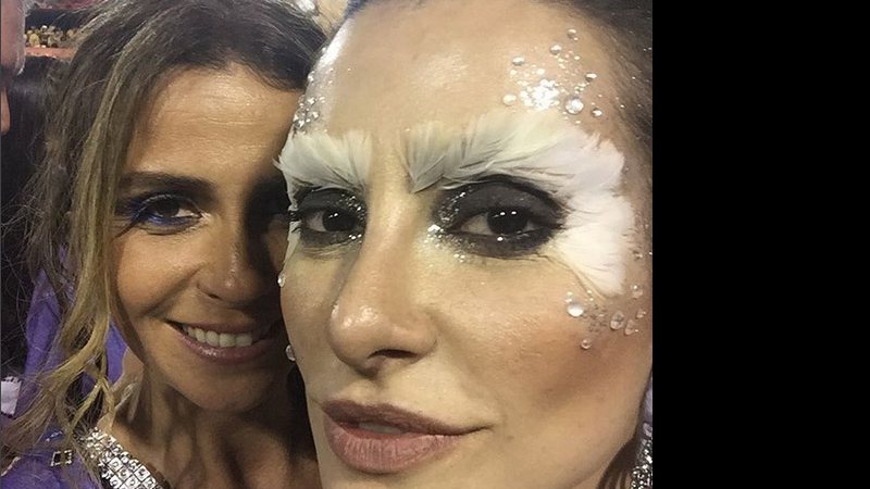 Giovanna Antonelli e Cleo Pires na Sapucaí - Reprodução Instagram