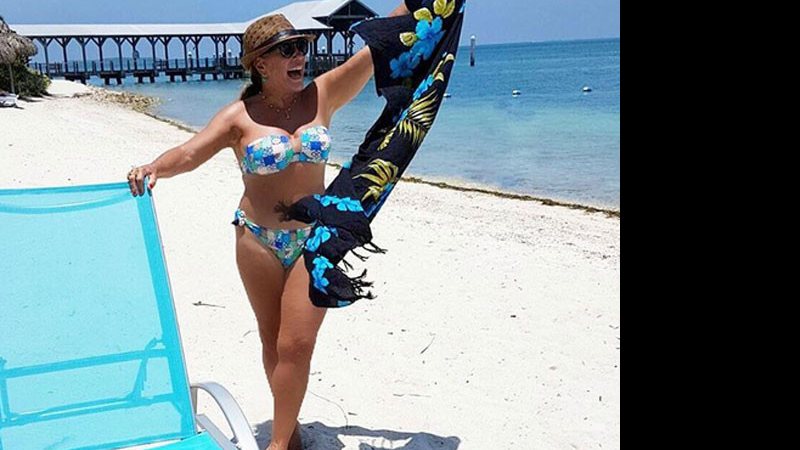 A atriz se divertiu com o sol, o mar, as piscinas e a família na cidade da Flórida - Instagram