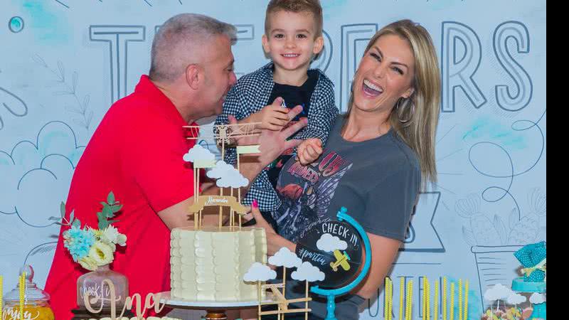 Ana Hickmann faz aniversário triplo em Itu - Manuela Scarpa/Brazil News