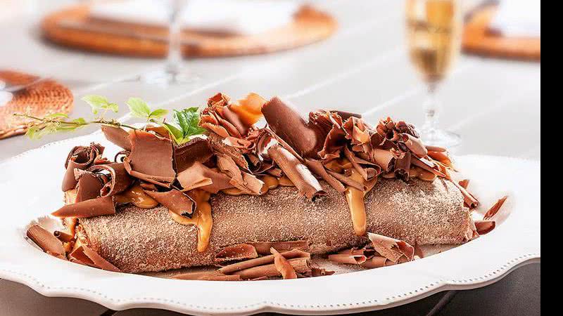 Rocambole de pão de mel com doce de leite e raspas de chocolate - Divulgação