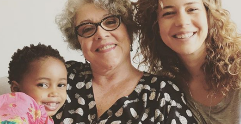 Leandra Leal parabeniza a mãe e posta rara foto da filha - Reprodução Instagram