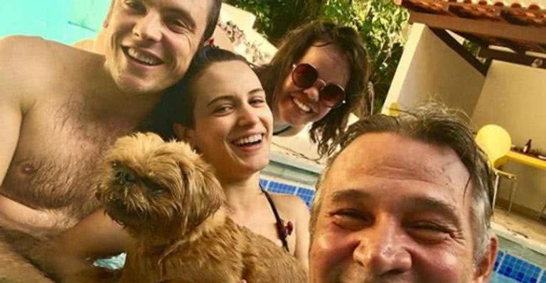 Bianca Bin e Sergio Guizé passam carnaval juntos - Reprodução Contigo!