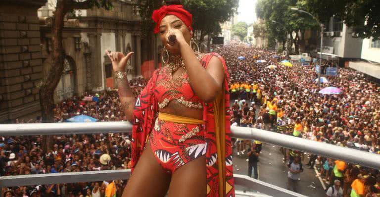 Ludmilla em cima do trio - Raphael Mesquita/Brazil News