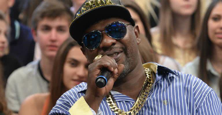 Mulher de Mr. Catra usa redes sociais do cantor para agradeçer apoio dos fãs - TV Globo/Zé Paulo Cardeal