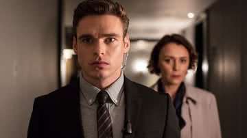 Richard Madden e Keeley Hawes estrelam a série - Divulgação Netflix