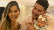 Arthur Aguiar e Mayra Cardi revelam hábito inusitado da primeira herdeira - Reprodução Instagram