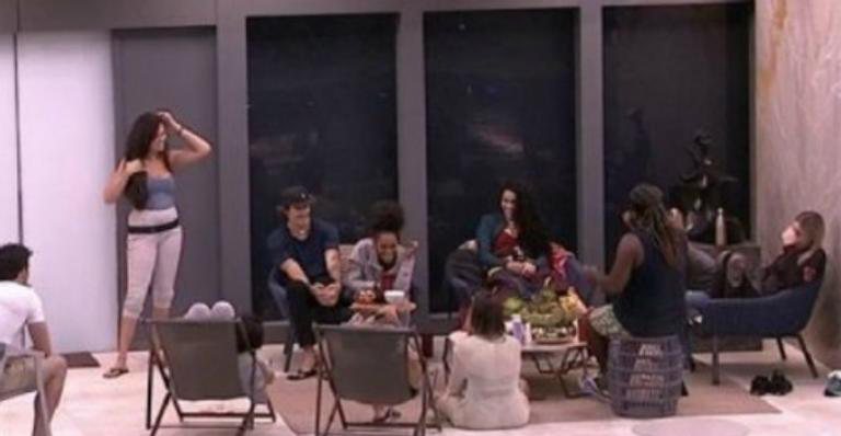 Chuva torrencial faz teto da casa do BBB 19 desabar - Reprodução / Instagram