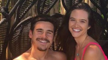 Juliana Paiva e Nicolas Prattes ostentam boa forma durante viagem a Noronha - Reprodução / Instagram