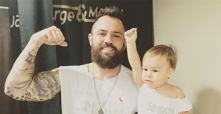 Sertanejo Mateus e o filho, Dom - Reprodução / Instagram