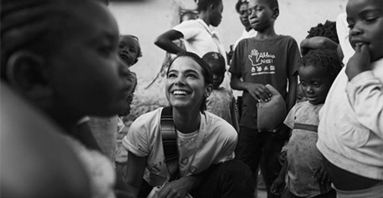 Bruna Marquezine na Aldeia Nissi - Reprodução / Instagram