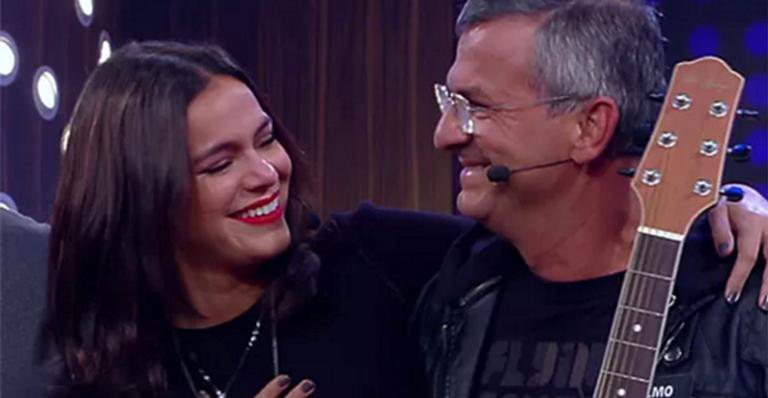 Bruna Marquezine e o pai, Telmo, no Tamanho Família - TV Globo