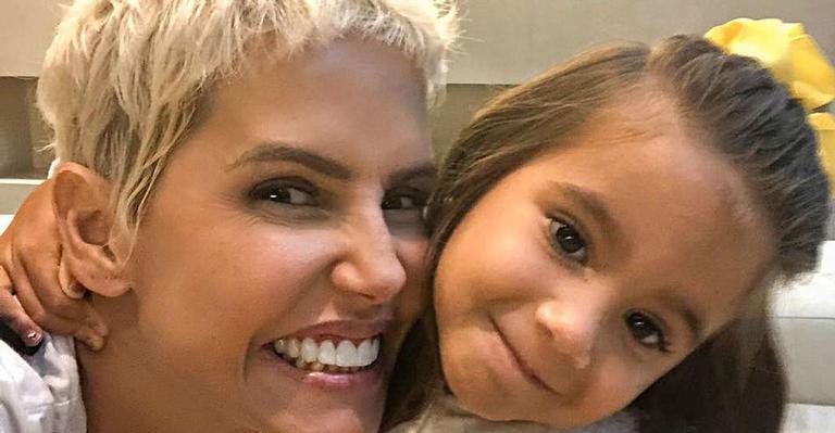 Deborah Secco e a filha Maria Flor - Reprodução/Instagram