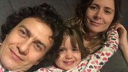 Gabriel Braga Nunes, a filha Maria, e a mulher Isabel Nascimento - Reprodução/Instagram