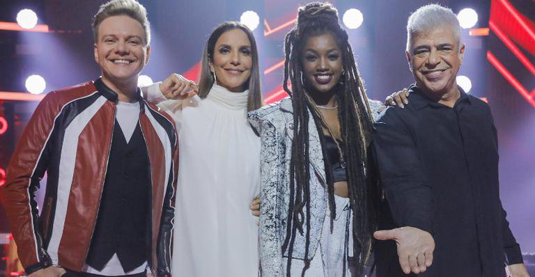 Michel Teló, Ivete Sangalo, Iza e Lulu Santos no 'The Voice Brasil' - Divulgação/Globo/Victor Pollak