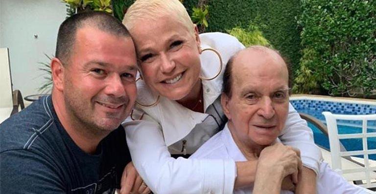 Xuxa com Mário Lúcio Vaz e o filho dele, Mariozinho - Reprodução / Instagram