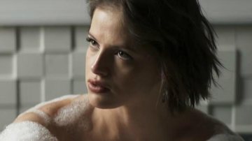 Agatha Moreira como Josiane em 'A Dona do Pedaço' - Reprodução/TV Globo