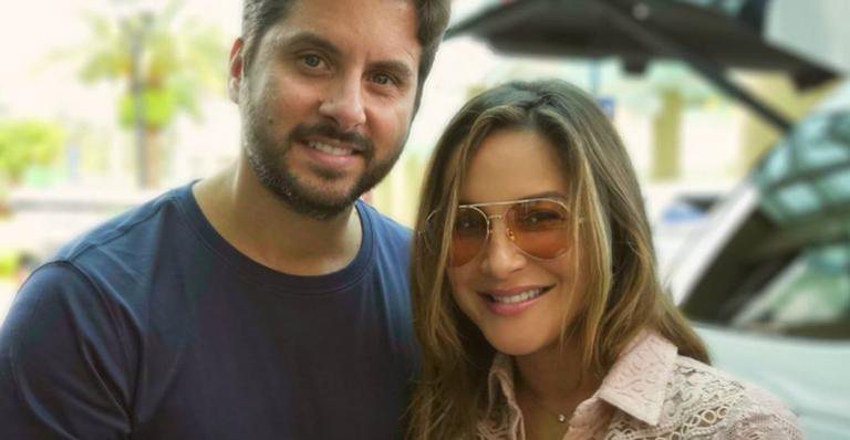 Claudia Leitte, Marcio Pedreira e a pequena Bela - Reprodução/Instagram