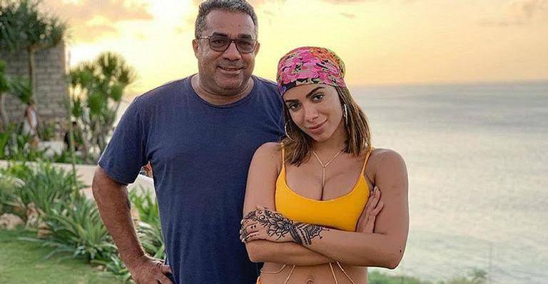 Anitta e o pai - Reprodução