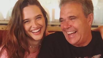 Juliana Paiva e o pai, Gilmar - Reprodução / Instagram