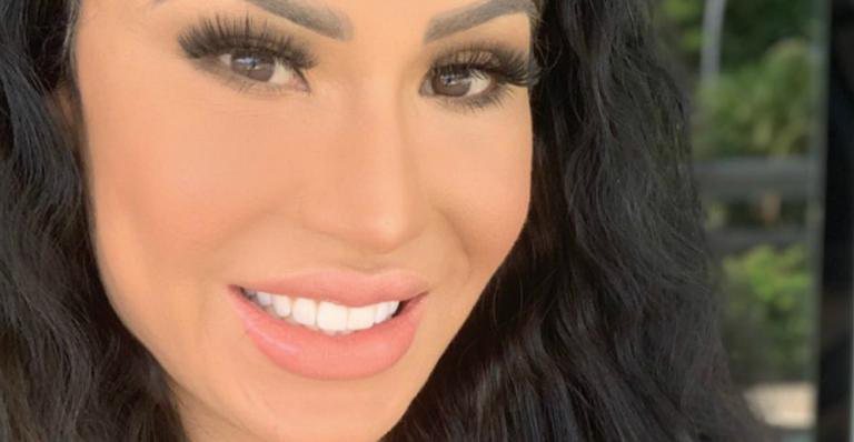 Gracyanne Barbosa quase mostra demais - Instagram