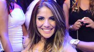 Ex-BBB Anamara surge de biquíni - TV Globo/Raphael Dias