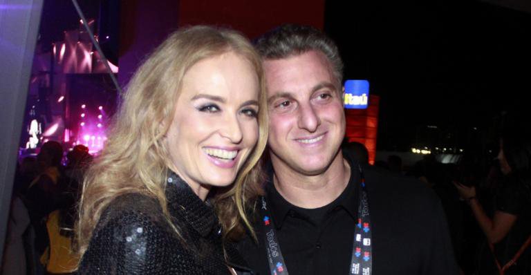 Luciano Huck e Angélica em camarote no Rock in Rio - Graça Paes/AgNews