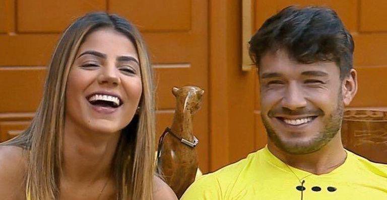 Fãs de Lucas e Hariany vão alugar helicóptero para pedir reconciliação do casal - RecordTV