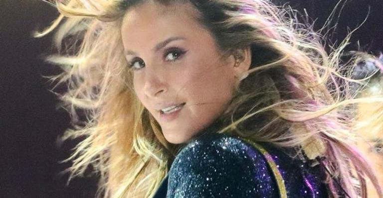 Claudia Leitte mostra filha e tamanho surpreende - Instagram