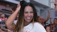 Viviane Araújo ostenta as pernas perfeitas em ensaio para o carnaval - Alex Nunes/Divulgação