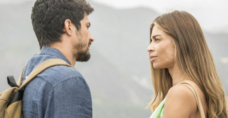 Marcos (Romulo Estrela) e Paloma (Grazi Massafera) em 'Bom Sucesso' - Divulgação/Globo/João Cotta