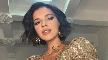 Mariana Rios choca ao mostrar árvore de Natal com bolas gigantes - Instagram