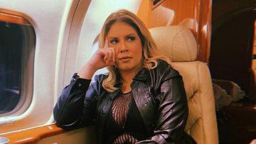 Jennyfer Oliver recebe apoio depois de passar por constrangimento ao lado de Silvio Santos - Reprodução/Instagram