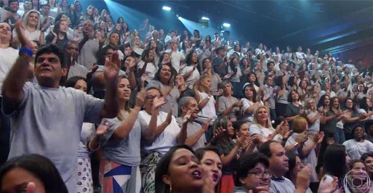 Domingão do Faustão enfrenta problemas técnicos na entrega do troféu Melhores do Ano - Reprodução