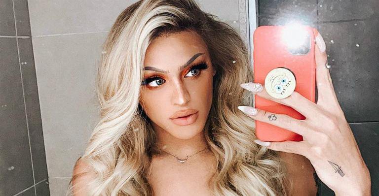 Pabllo Vittar surpreende ao surgir só de calcinha e meia arrastão em clique bem sexy: ''Golpe baixo'' - Reprodução/Instagram