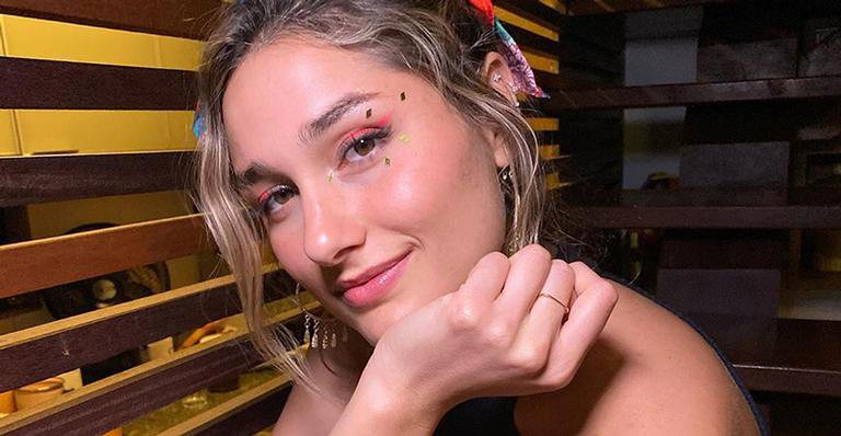 Sasha Meneghel se joga em festa pré-réveillon com look curtinho - Instagram