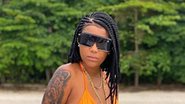 Ludmilla ostenta corpo perfeito ao surgir com biquíni cortininha - Instagram