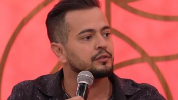 Sertanejo Henrique abre o coração ao revelar separação dos pais após a morte da irmã - Reprodução