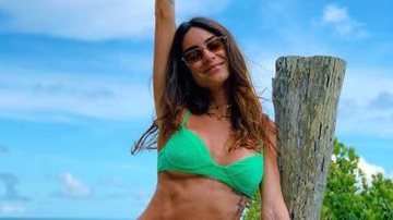 Thaila Ayala esbanja beleza e boa forma em clique de biquíni - Instagram