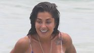 Aline Riscado ostenta corpão sem filtros em dia de praia no Rio de Janeiro - Reprodução / AgNews