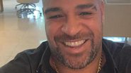 Adriano Imperador mostra clique íntimo na cama com a namorada e alfineta: ''Tá com raiva, morde as costas'' - Reprodução/Instagram