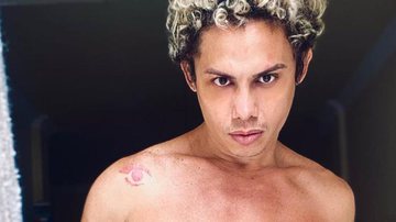 Silvero Pereira surge completamente nu e quase mostra demais: ''Meu Insta, minhas regras'' - Reprodução/Instagram