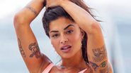 Aline Riscado usa maio cavadíssimo e deixa fãs perplexos - Reprodução