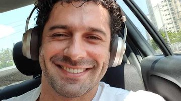 João Baldasserini posa coladinho da família e encanta a web - Reprodução/Instagram